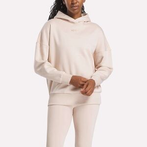 Reebok Women's Soft Light Peach Long Sleeve Lux Oversized Hoodie XS